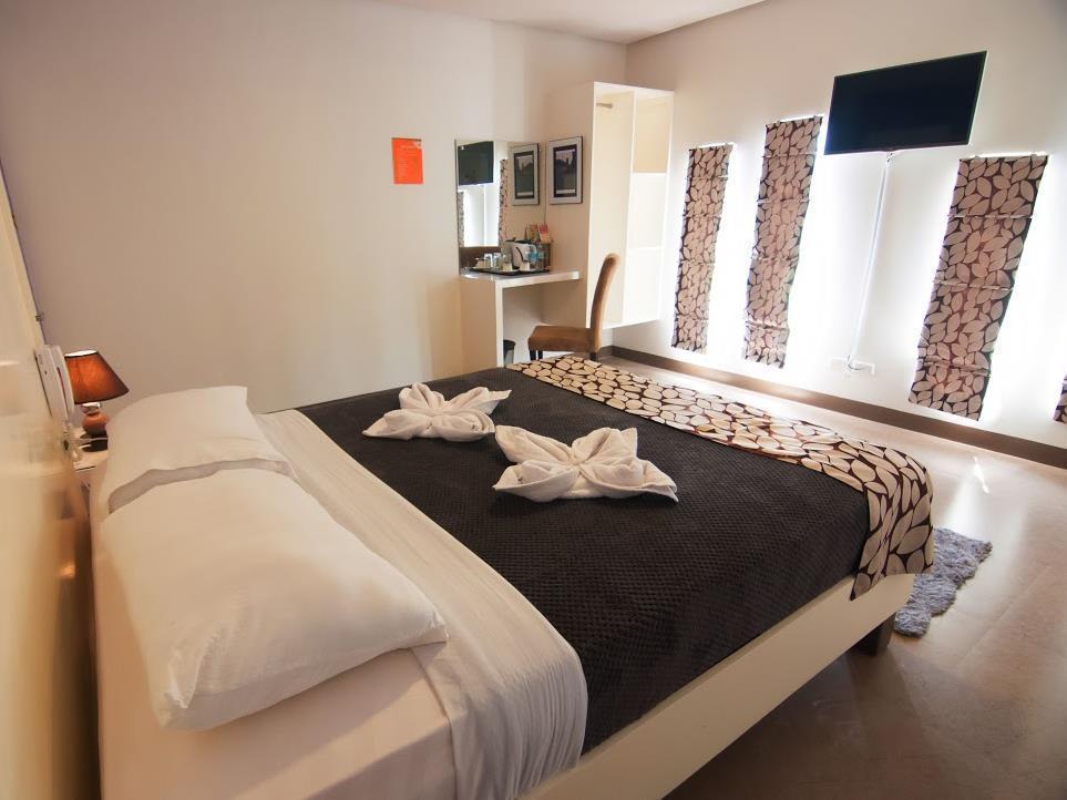 Avenue One Hotel Upper Digos Dış mekan fotoğraf